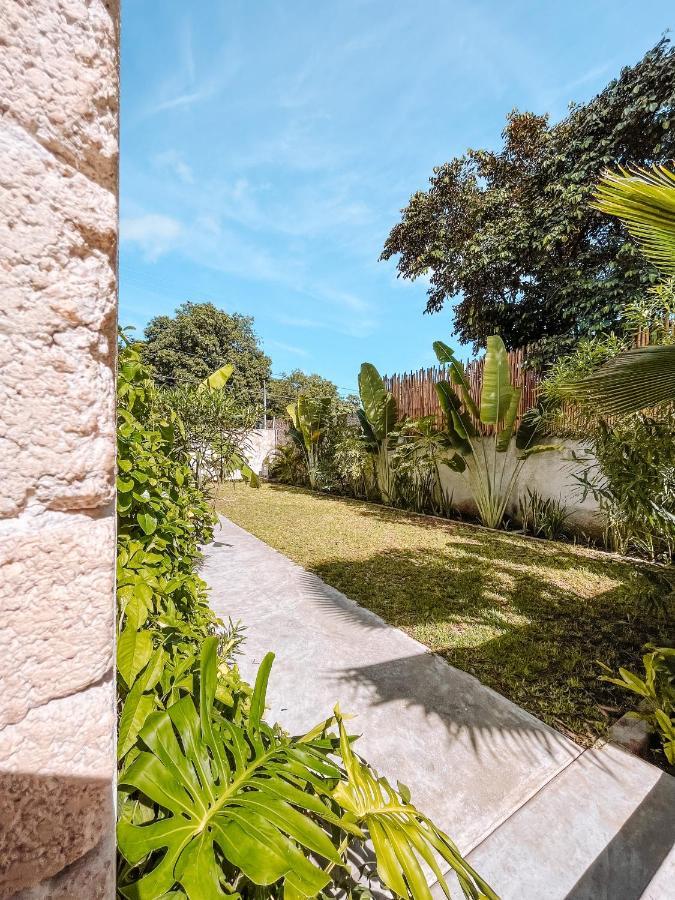 Hotel Kookay Valladolid Валядолид Екстериор снимка
